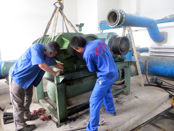 双城污水处理用风机安装